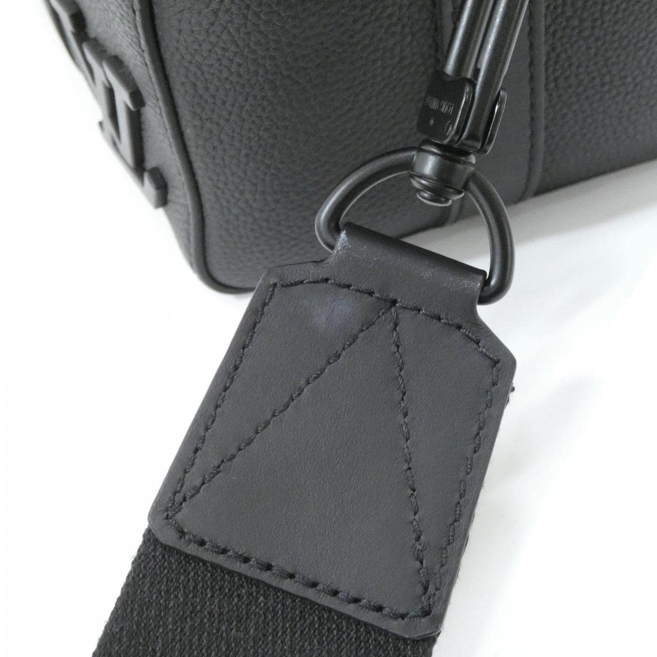 ルイヴィトン LVアエログラム シティ キーポル M59255 ショルダーバッグ