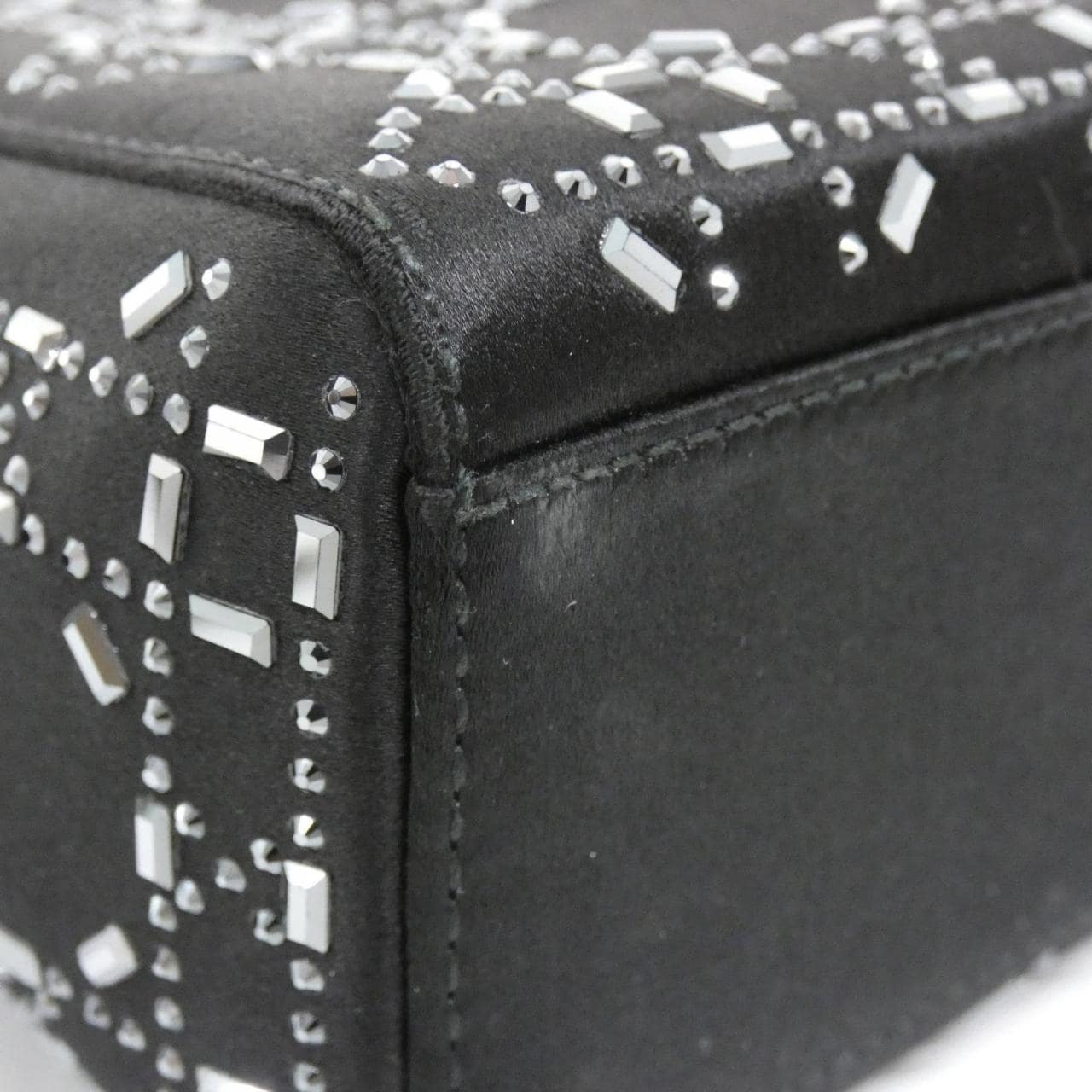 クリスチャンディオール レディ ディオール ミニ M0500PRTC バッグ