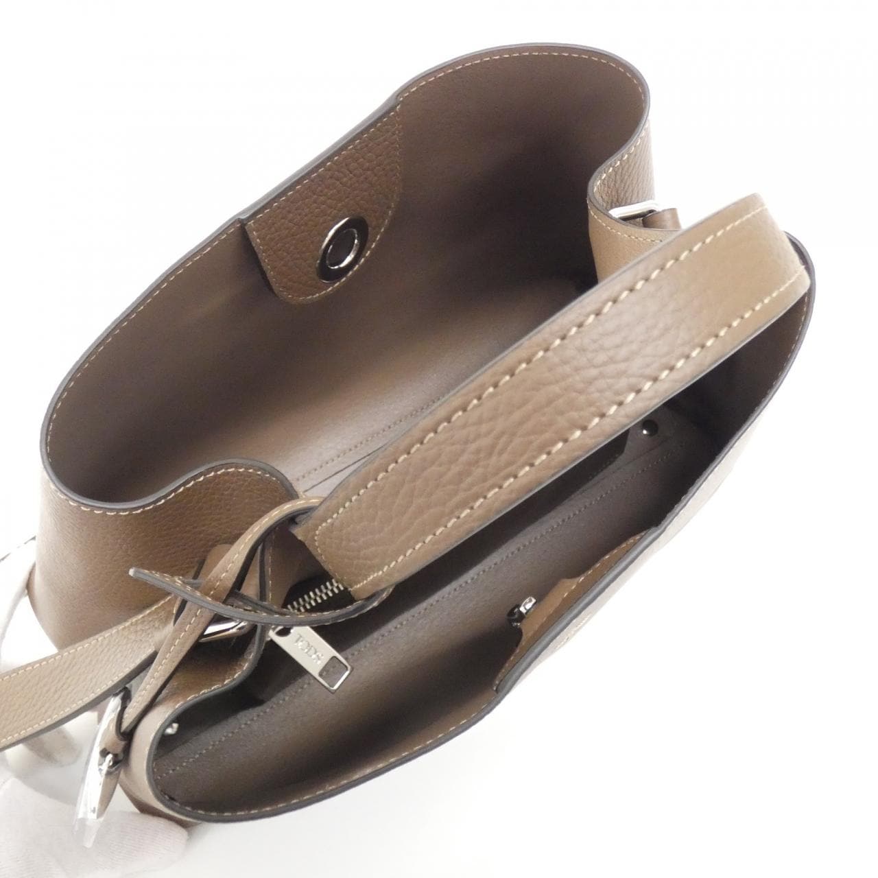 【新品】トッズ XBWAPAJ0200QRI4L64 バッグ