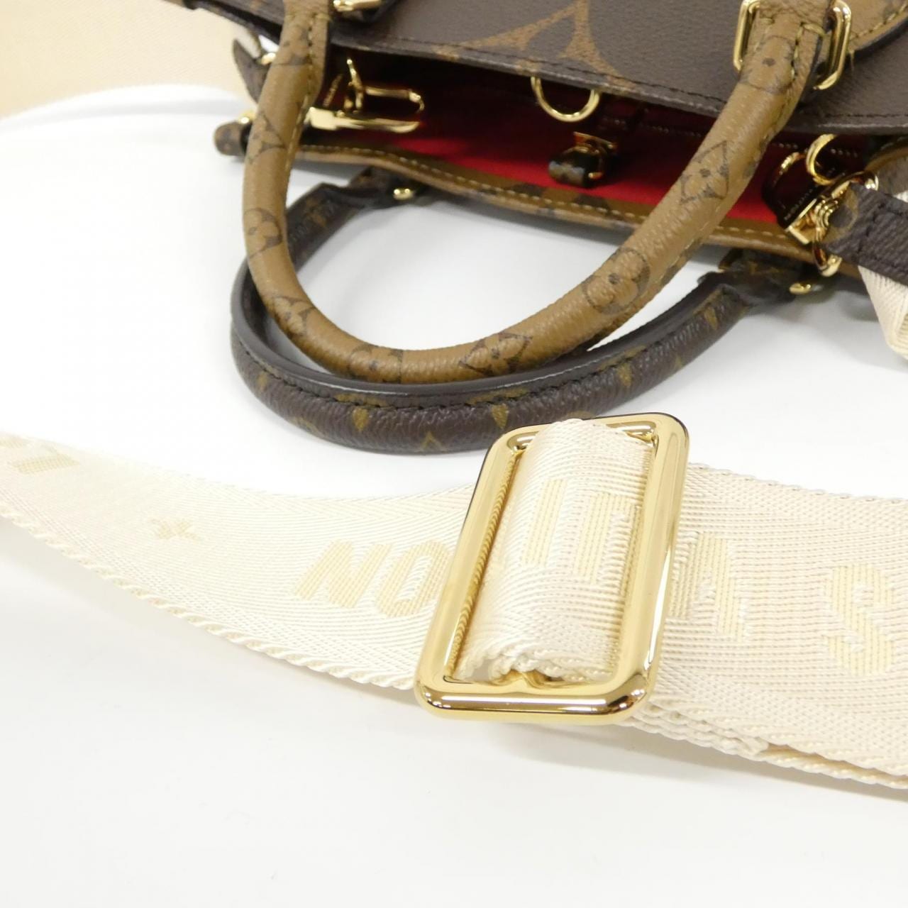 ルイヴィトン モノグラム ジャイアント オンザゴー PM M46373 バッグ