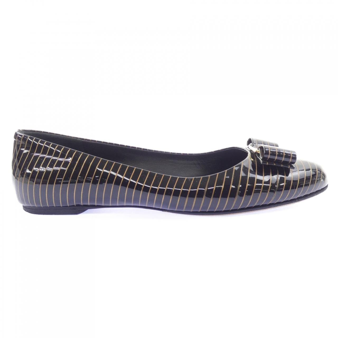 サルヴァトーレフェラガモ SALVATORE FERRAGAMO フラットシューズ