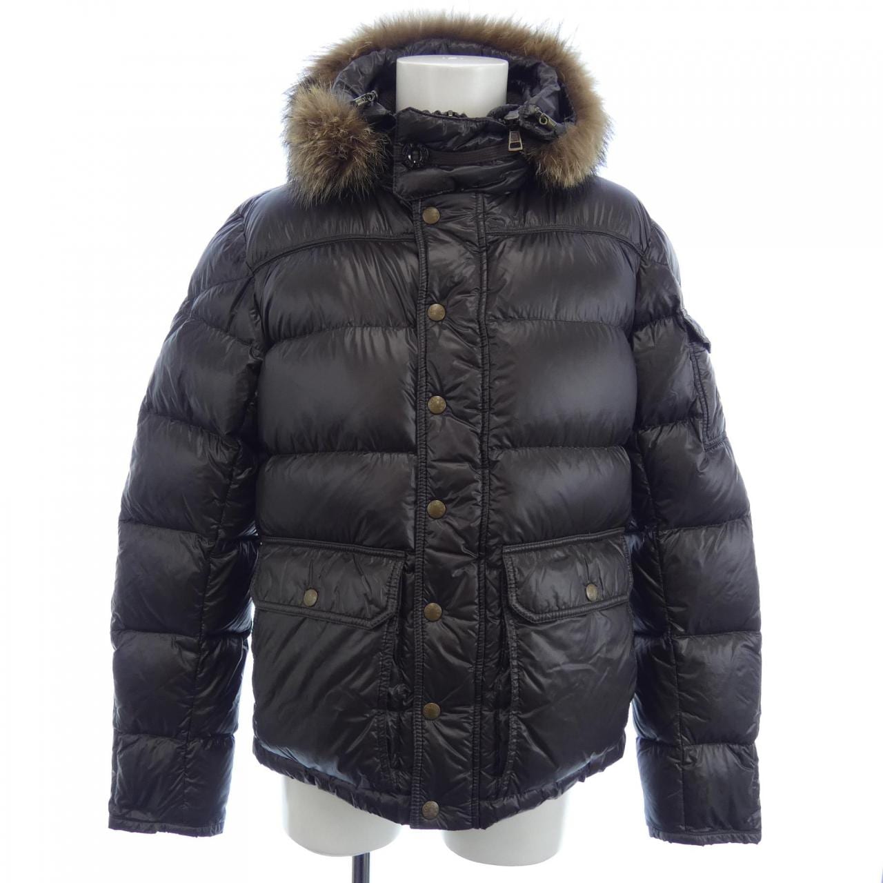 モンクレール MONCLER ダウンジャケット