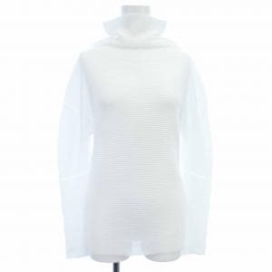 ミーイッセイミヤケ me ISSEY MIYAKE トップス