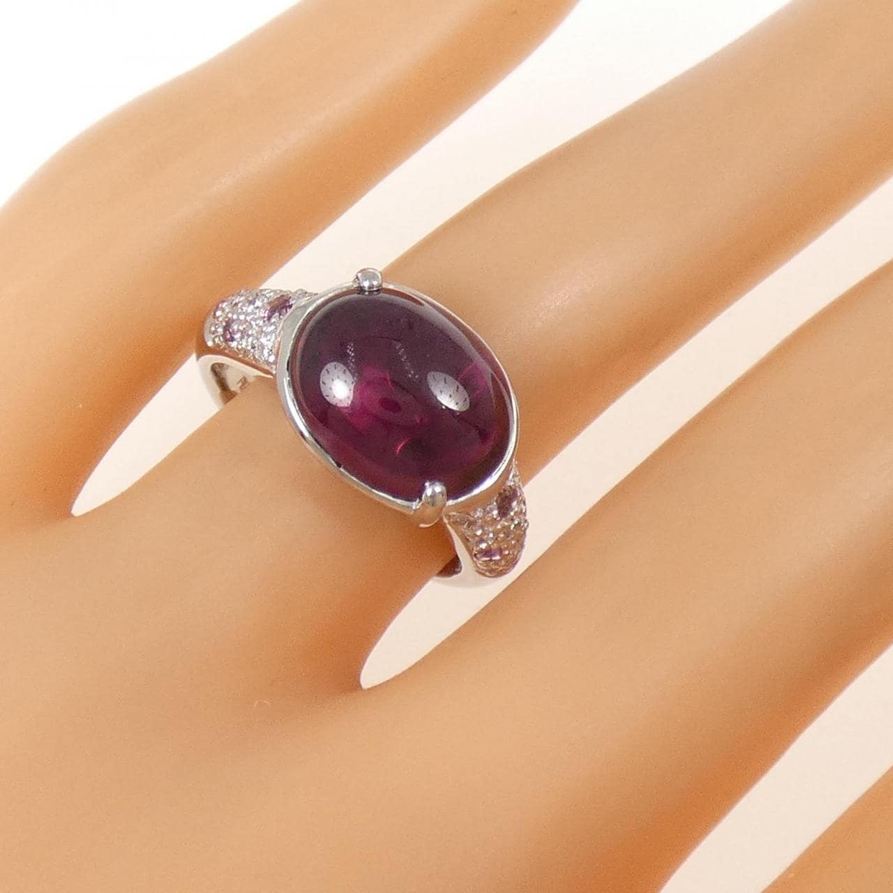 PT900 Garnet Ring 6.43CT