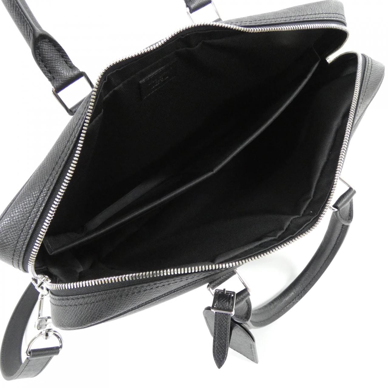 ルイヴィトン タイガ ポルト ドキュマン ヴォワヤージュ M30925 バッグ