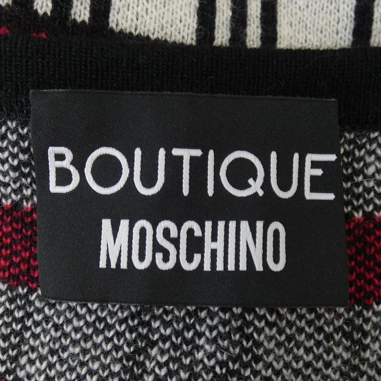 ブティックモスキーノ BOUTIQUE MOSCHINO ニット