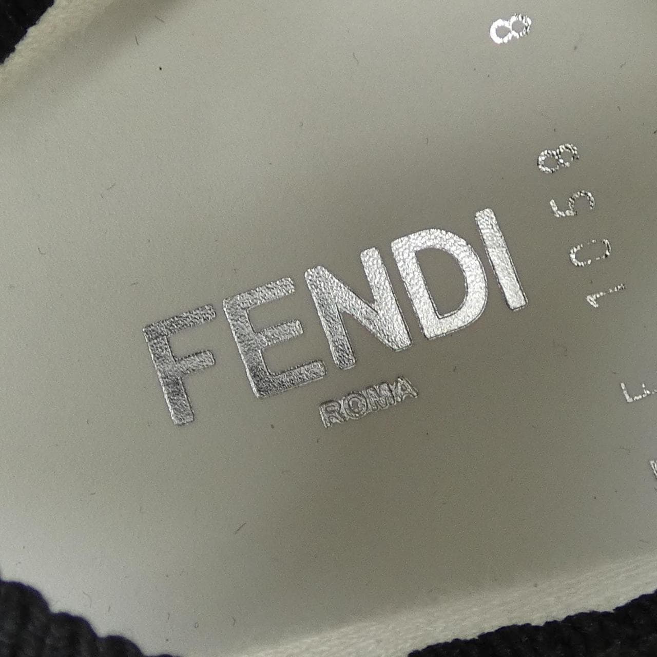 フェンディ FENDI スニーカー