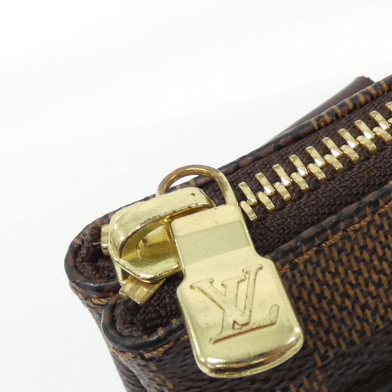 LOUIS VUITTON Damier Pochette Bossfort N51111 單肩包