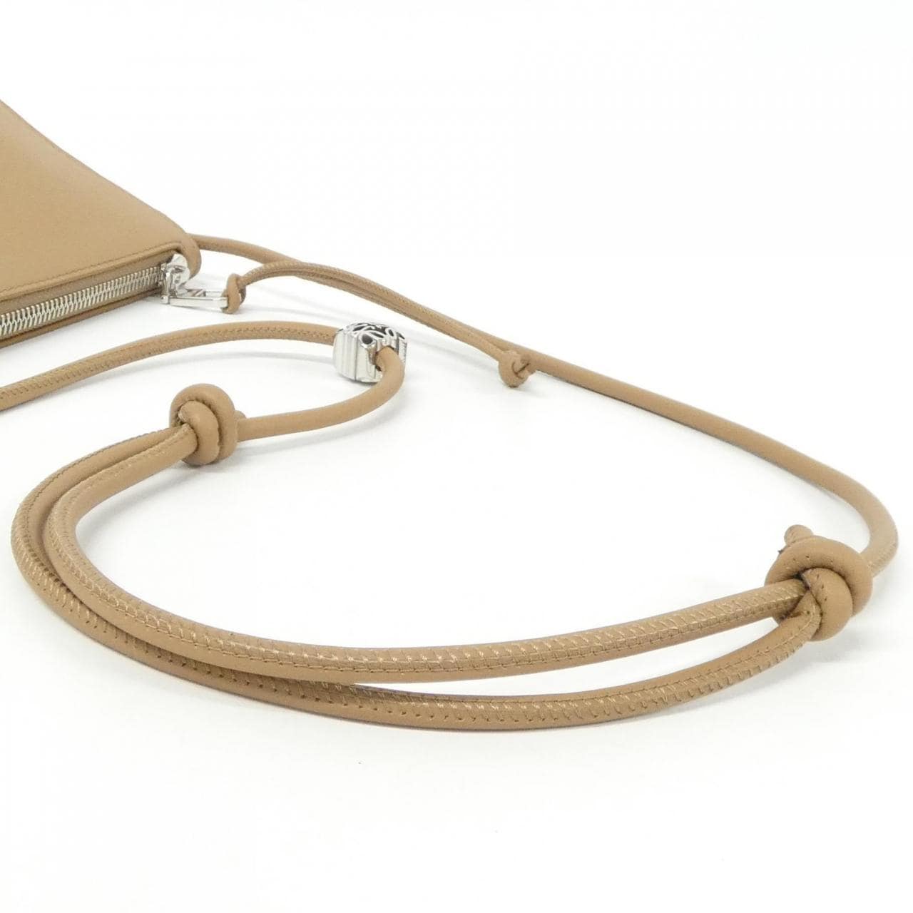 【新品】ロエベ ホヤ ポーチ C630R10X03 ショルダーバッグ