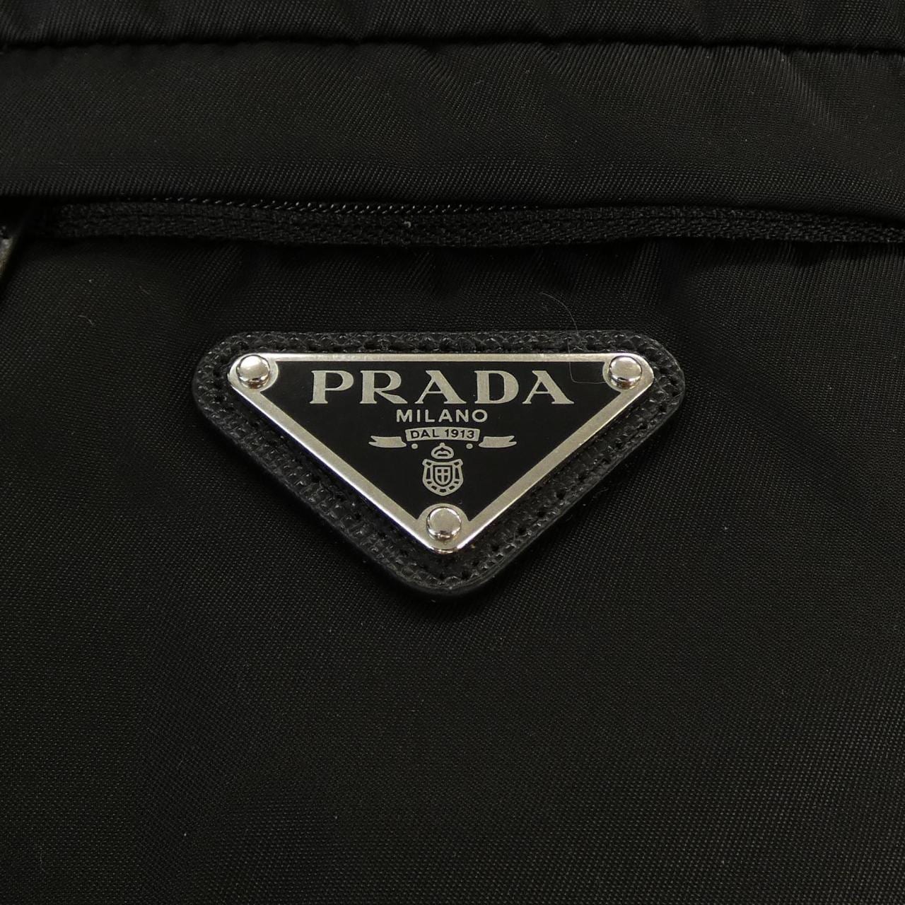 プラダ PRADA トライアングルロゴ 291953 S212 1WQ8 ダウンジャケット