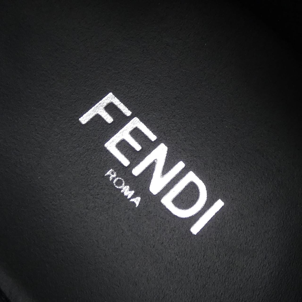 フェンディ FENDI スニーカー