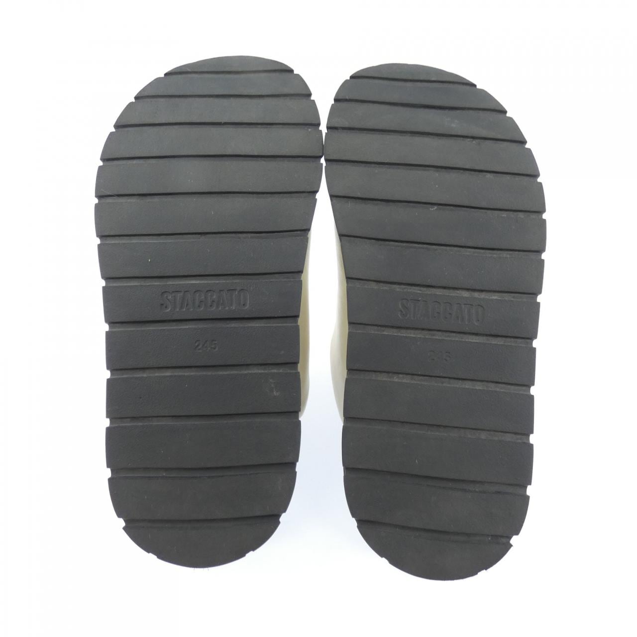 スタッカート STACCATO サンダル