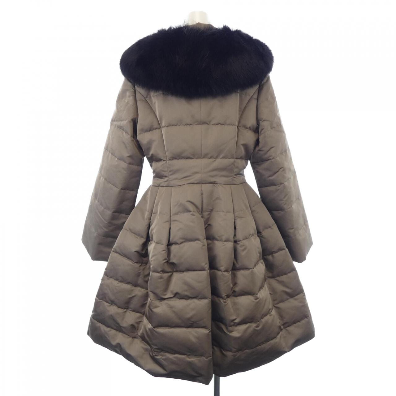 フォクシーブティック FOXEY BOUTIQUE ダウンコート