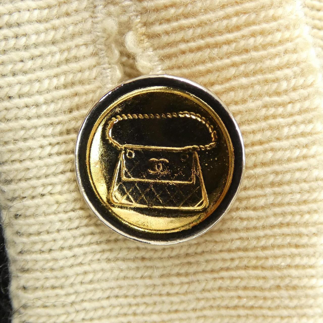 シャネル CHANEL スコットランド製 マトラッセボタン カーディガン