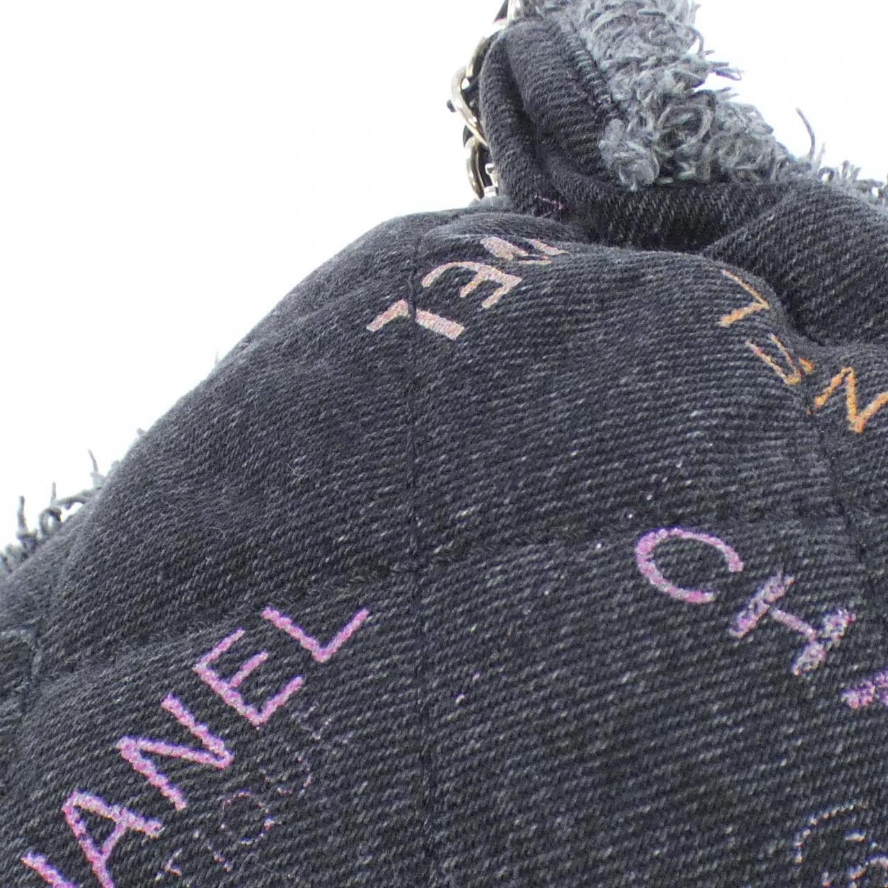 CHANEL AS3091 shoulder bag