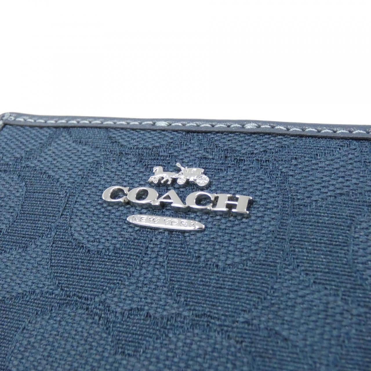 [新品] Coach CU401 皮夾