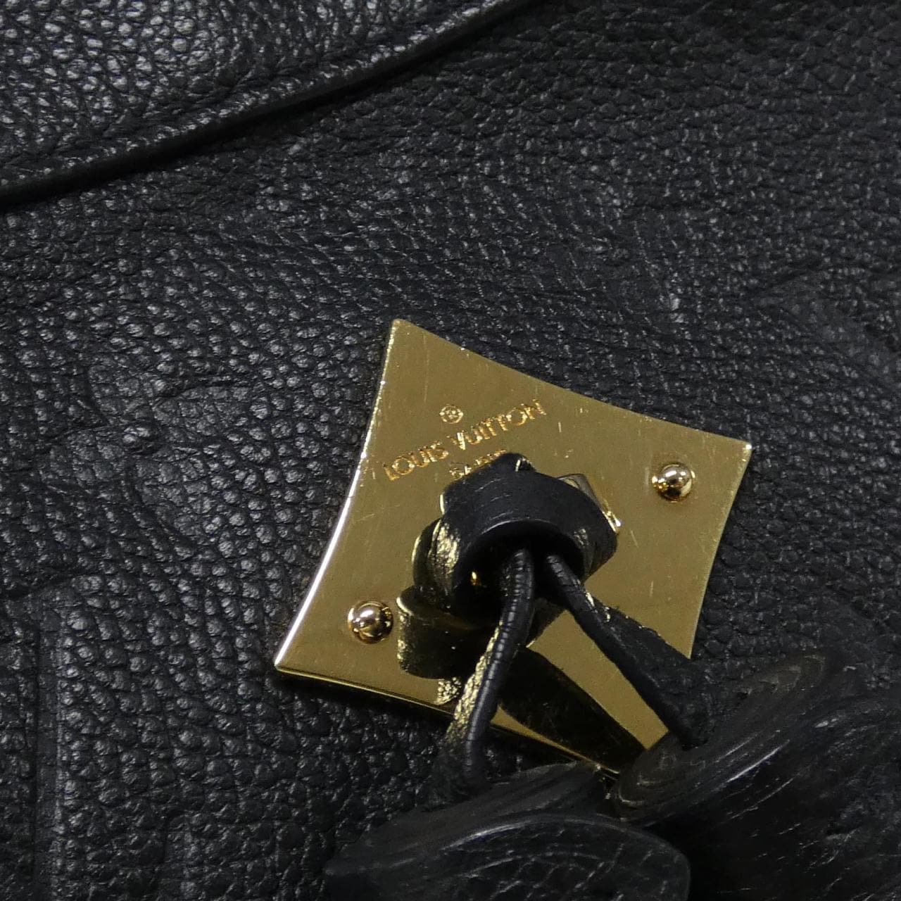 LOUIS VUITTON Monogram Empreinte Saintonge M44593 单肩包