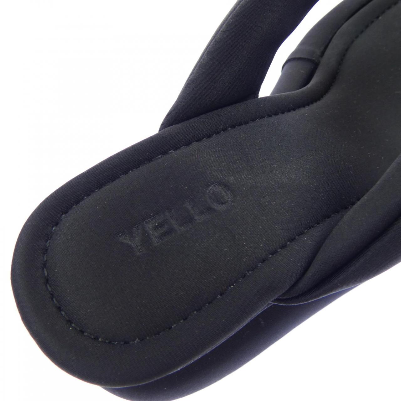 YELLO サンダル