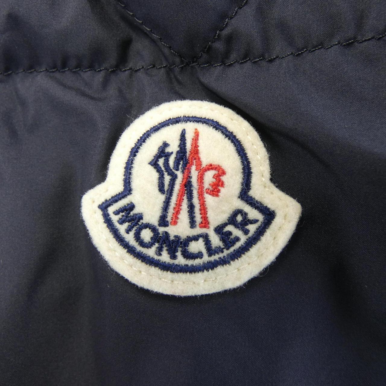 モンクレール MONCLER ダウンジャケット