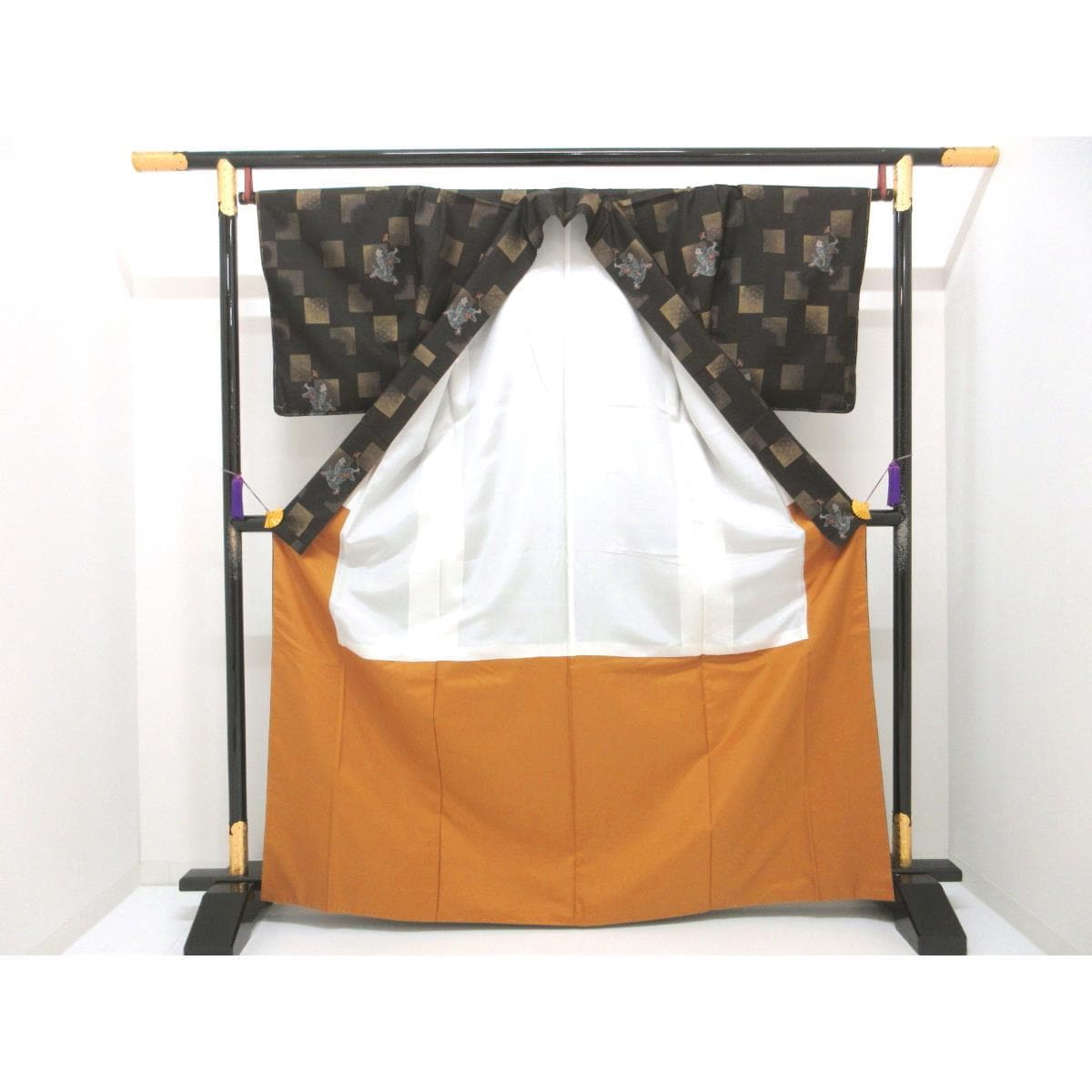 紬　九マルキ　証紙付【本場奄美大島紬】