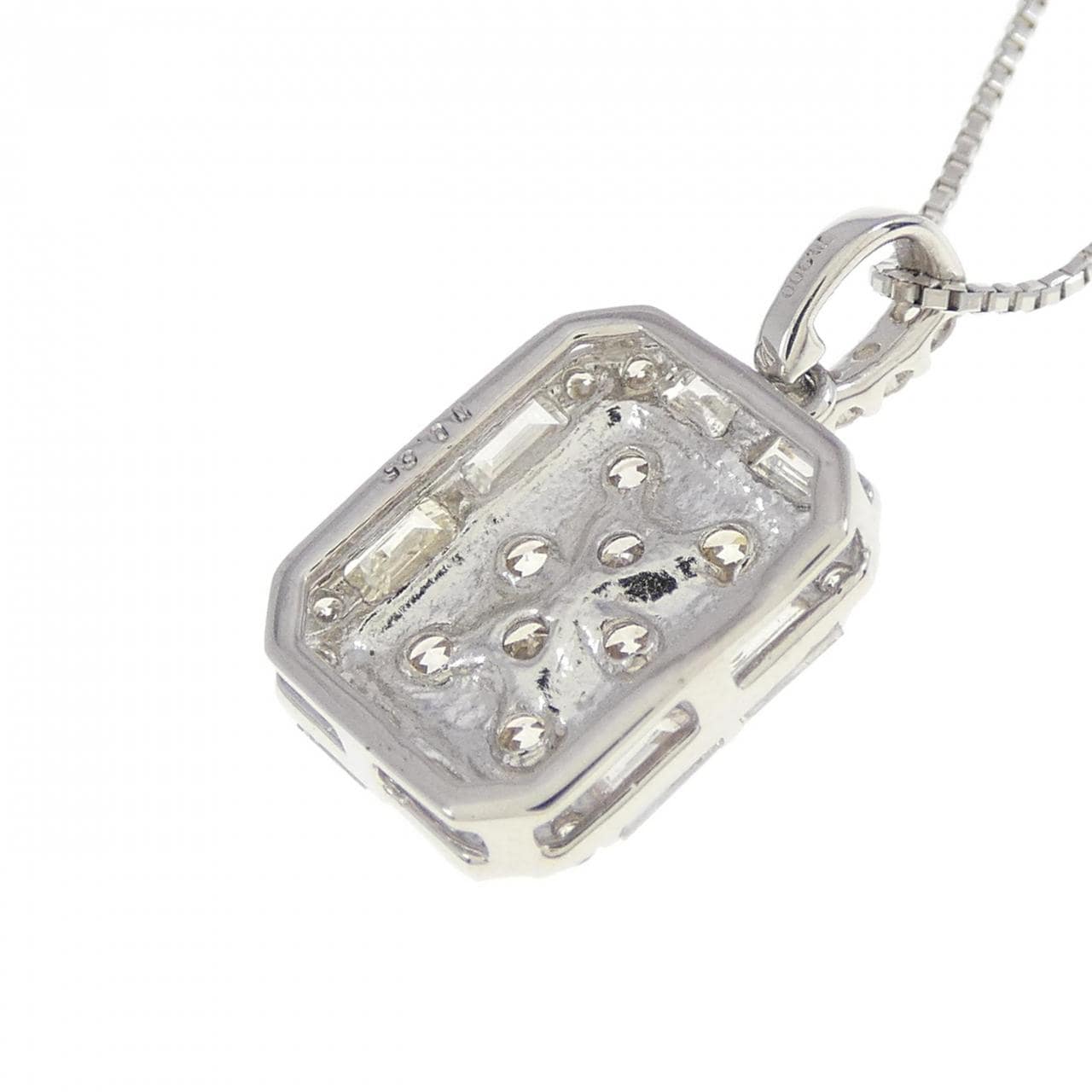 [BRAND NEW] PT Diamond Necklace 0.65CT