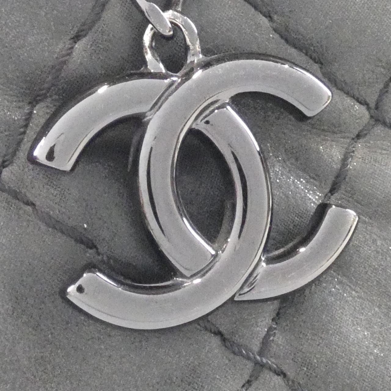 シャネル マドモアゼル ライン 50558 ショルダーバッグ