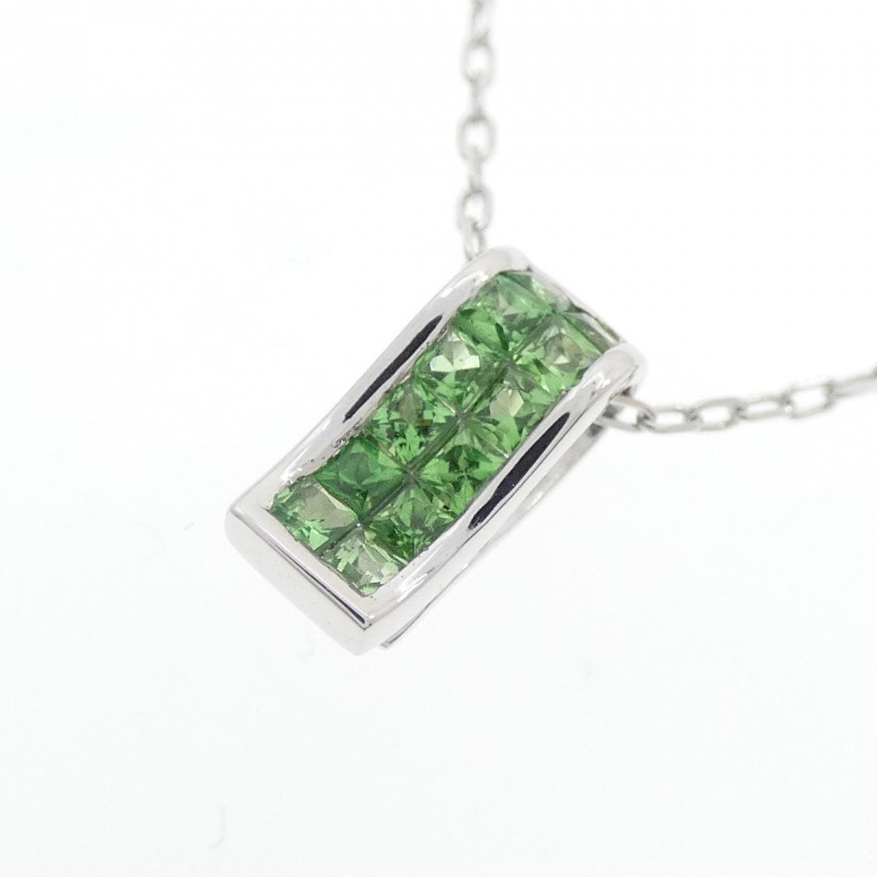 K18WG グリーンガーネット ネックレス 0.30CT
