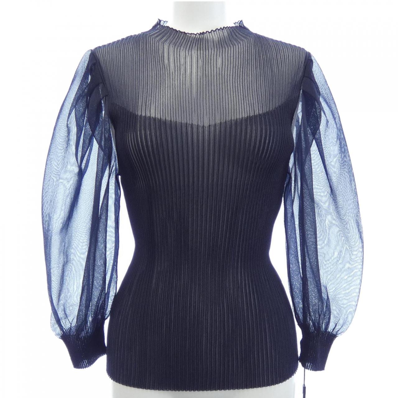 ソブ SOV. トップス