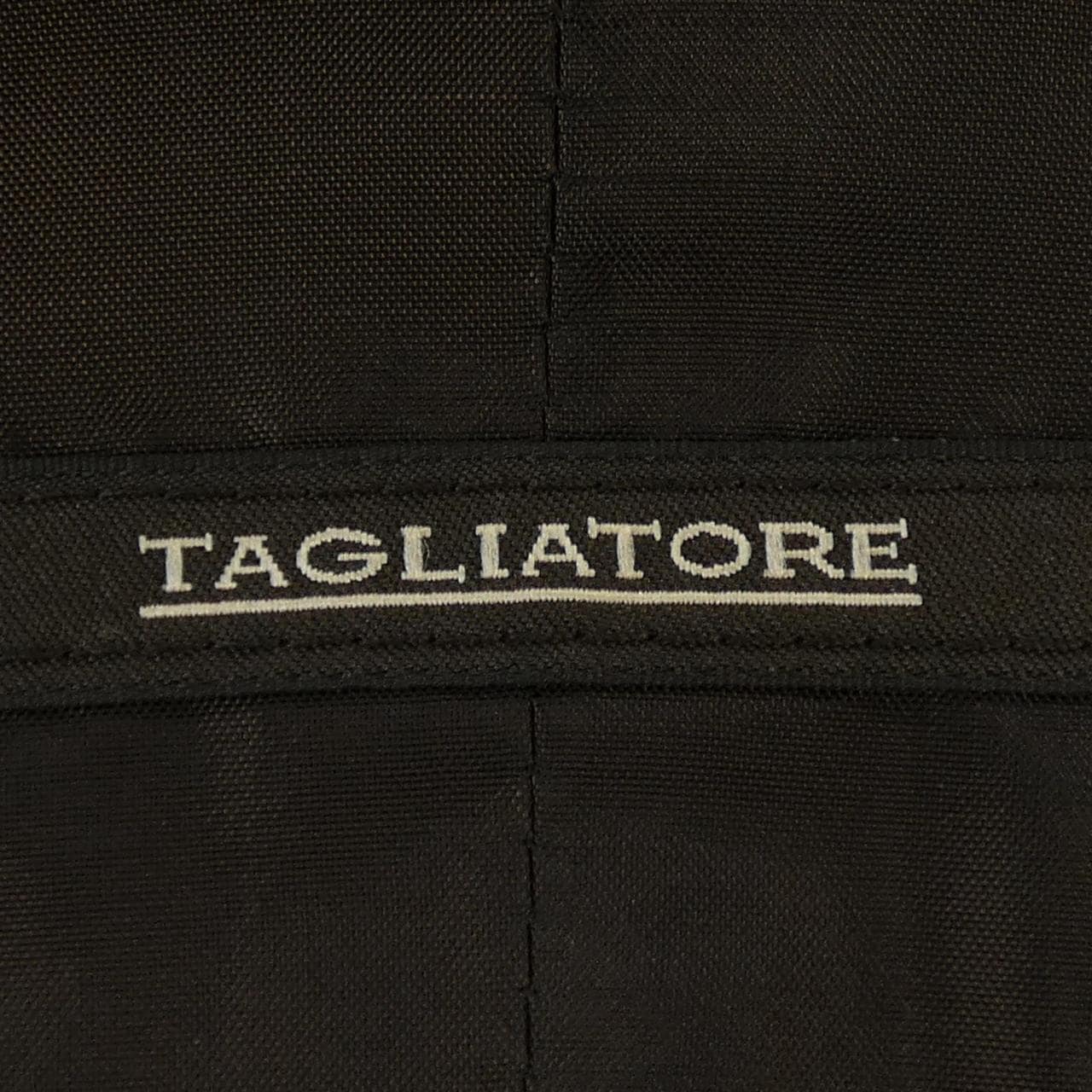 タリアトーレ TAGLIATORE ベスト