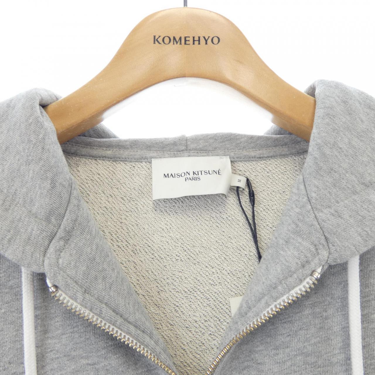 メゾンキツネ MAISON KITSUNE IU00353KM0001 パーカー