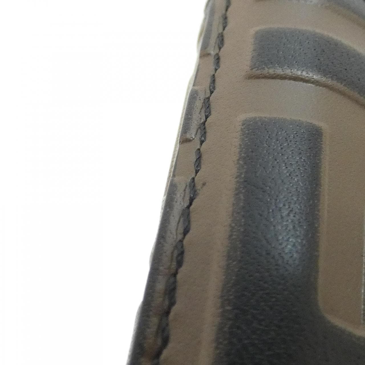 フェンディ F IS FENDI 8M0251 AAFM 財布