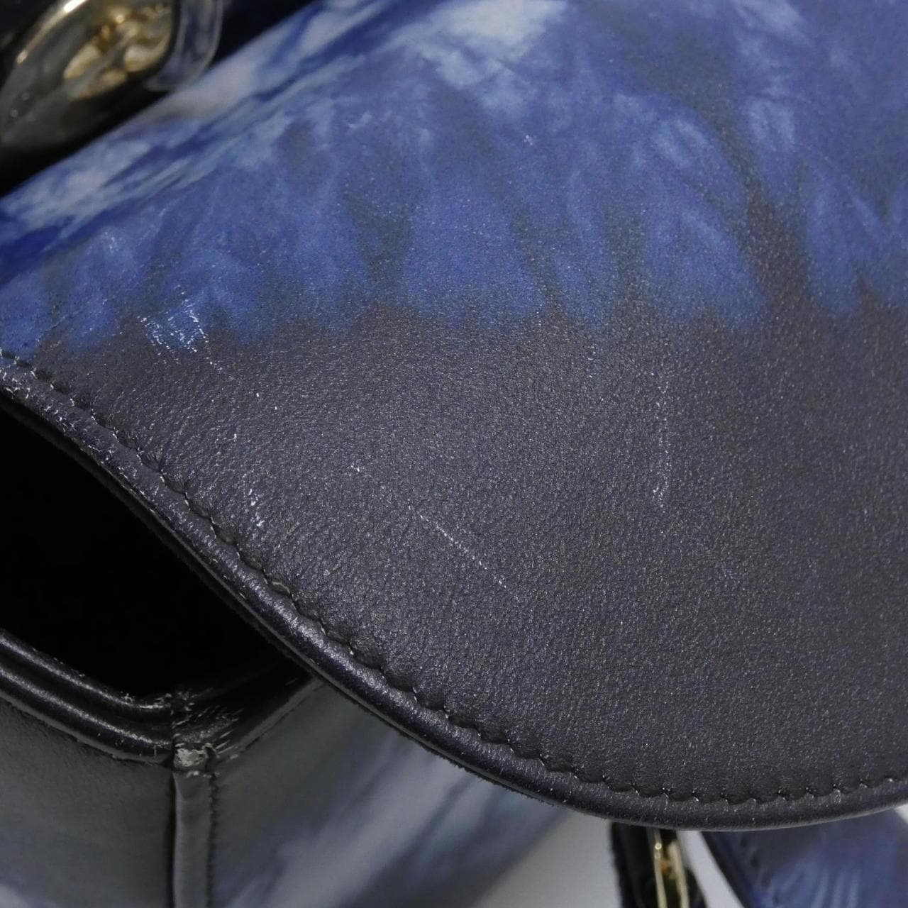 クリスチャンディオール TIE-DYE レディ ディオール ミディアム M0565OTYG バッグ