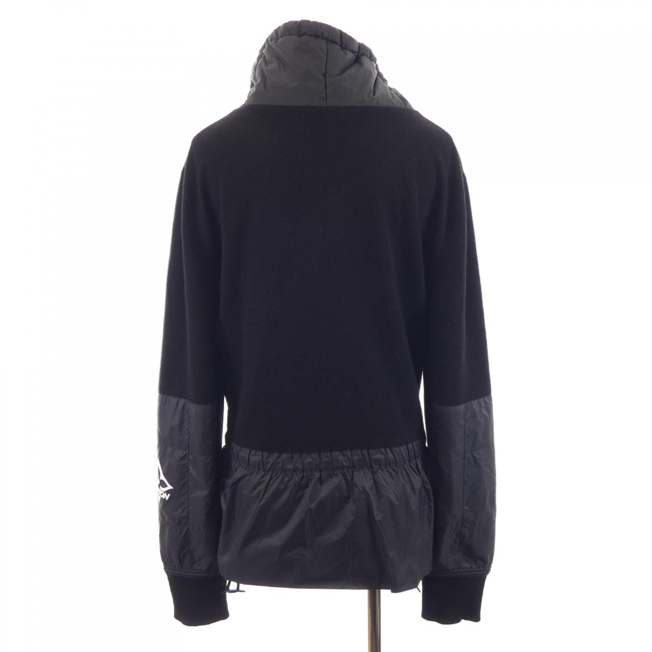 ルイヴィトン LOUIS VUITTON ナイロンインサートプルオーバー FQKL06CWP トップス