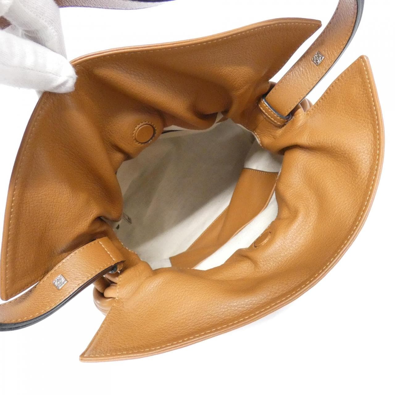 ロエベ フラメンコ ノット 334 30 K63 ショルダーバッグ