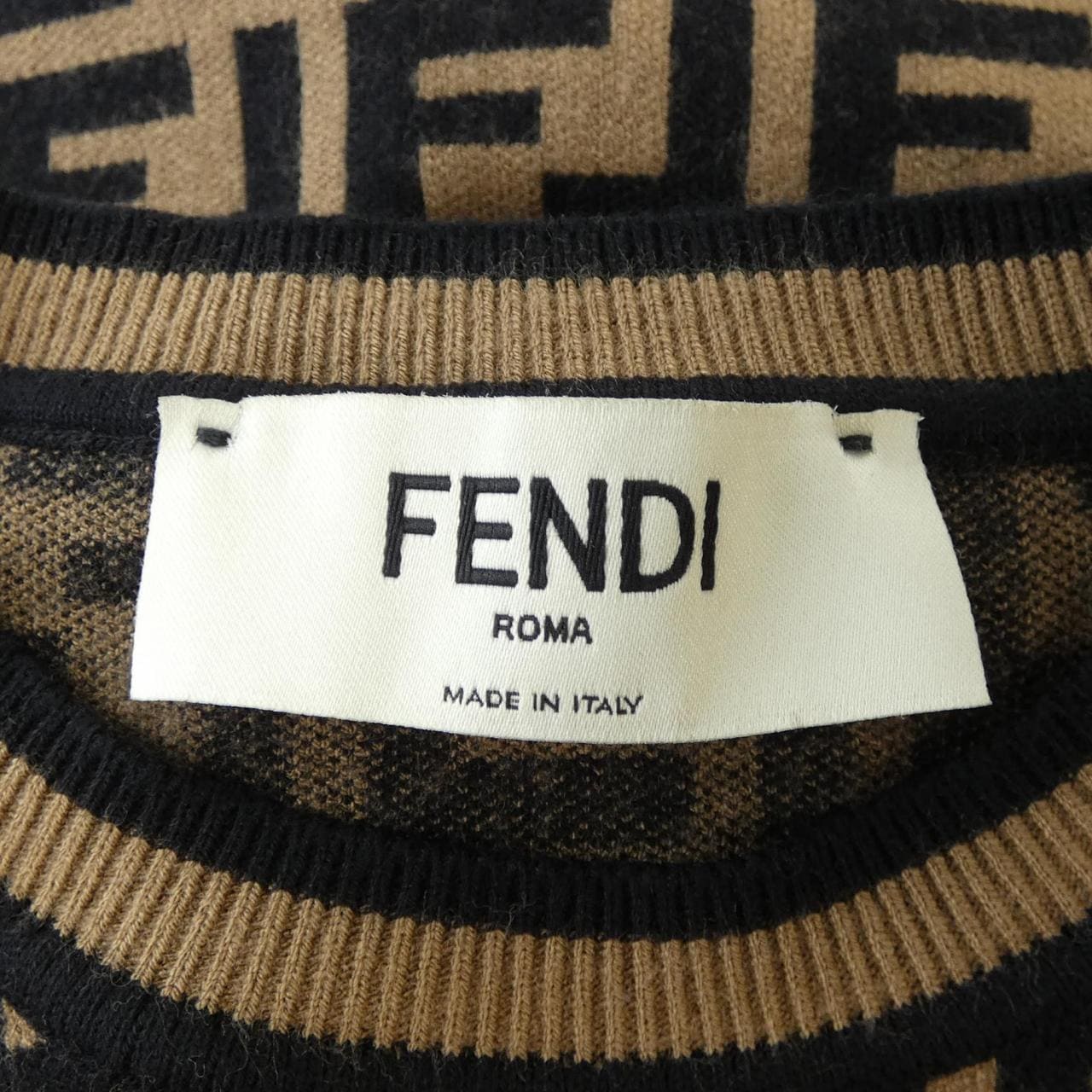 フェンディ FENDI FFモチーフ FZY702 A5QG ニット