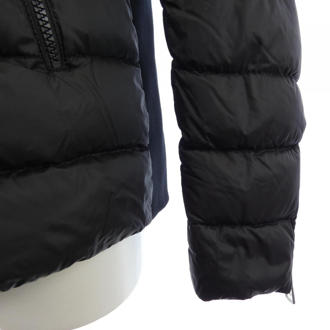 モンクレール MONCLER AUBIN ダウンジャケット