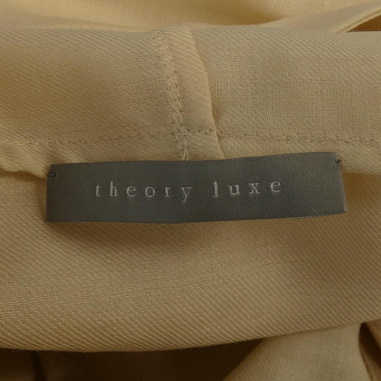 塞奥莉露Theory luxe衬衫