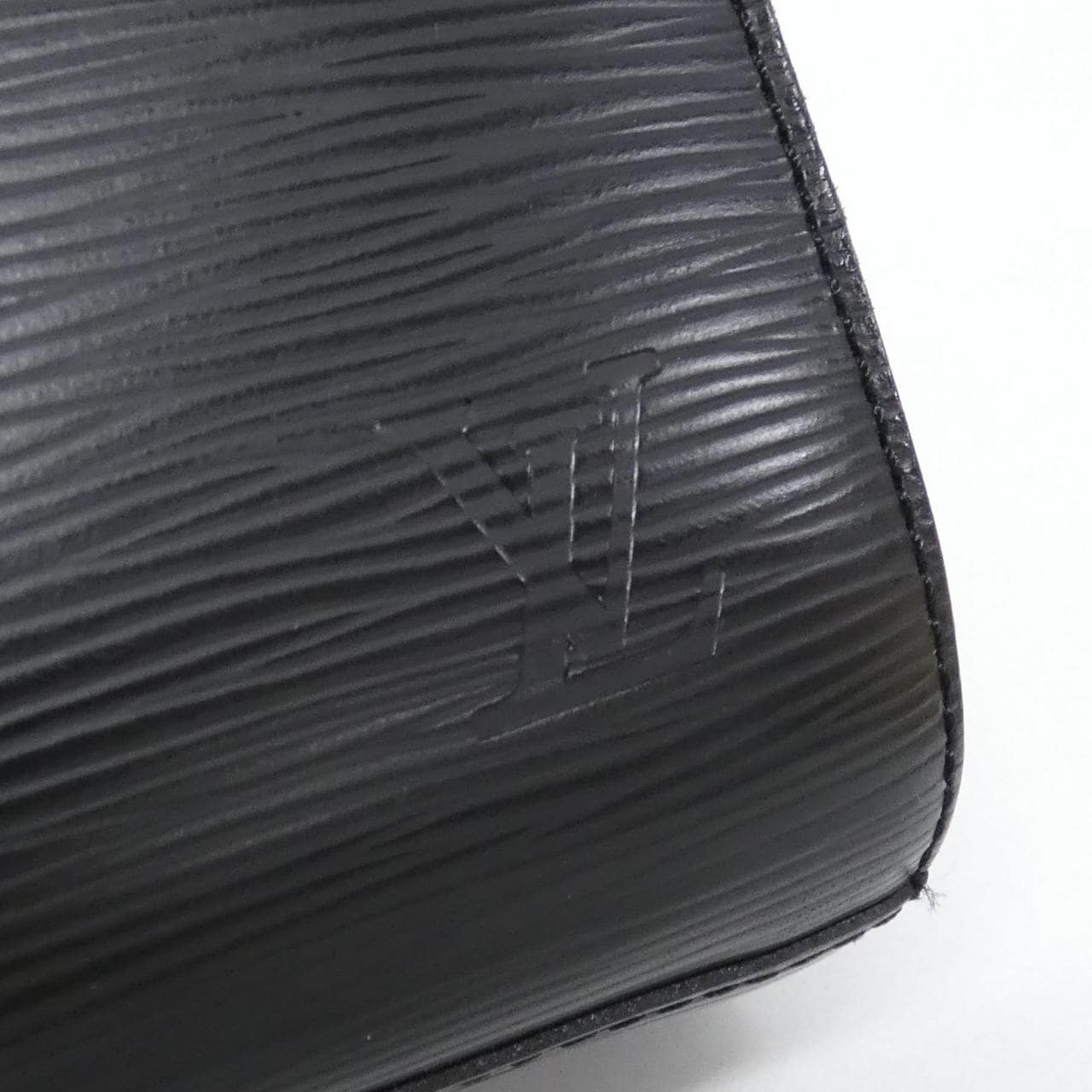 ルイヴィトン エピ バサーノ GM M54022 バッグ