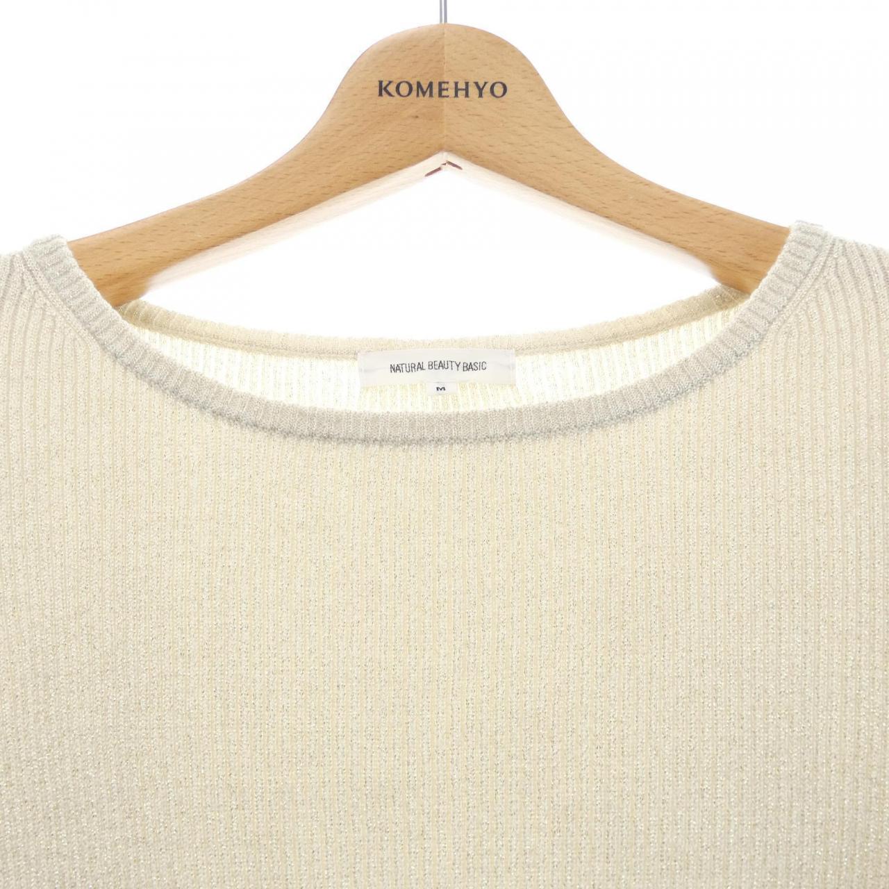 ナチュラルビューティーベーシック NATURAL BEAUTY BASIC トップス