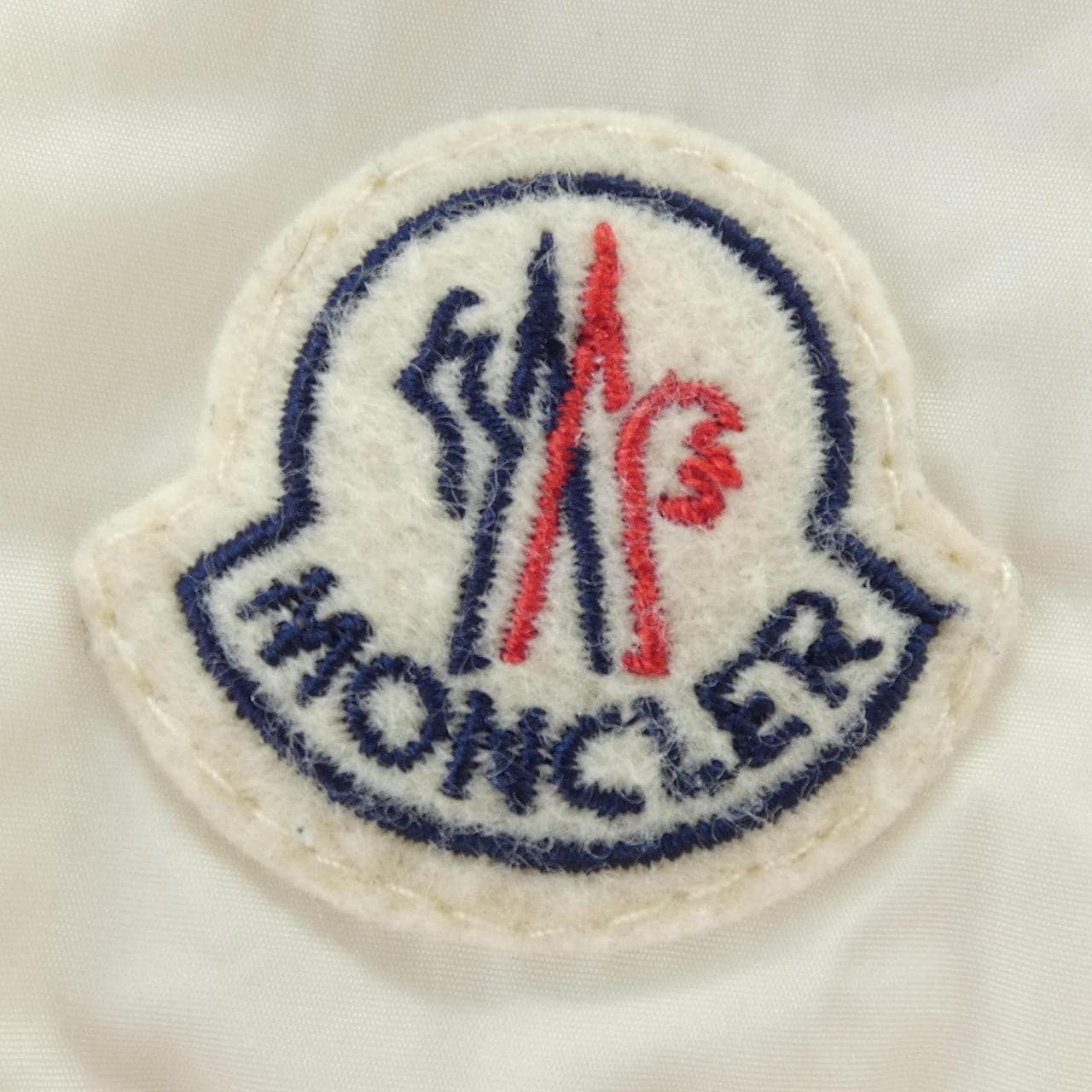 モンクレール MONCLER NESEA ダウンジャケット
