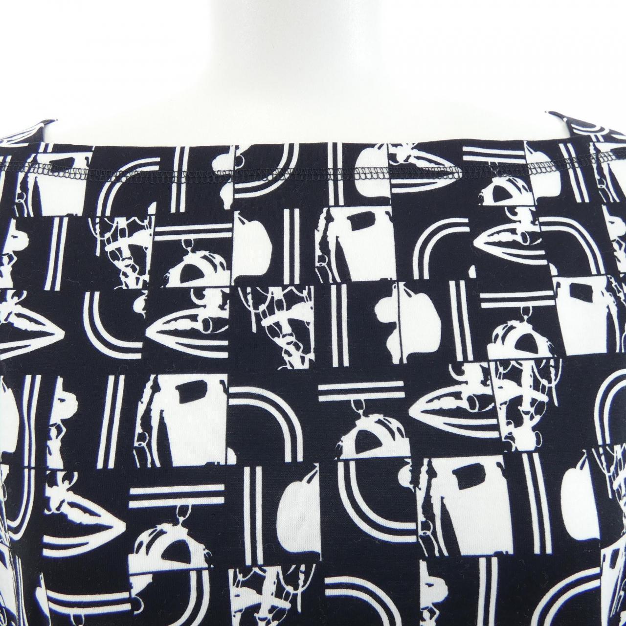 エルメス HERMES Tシャツ