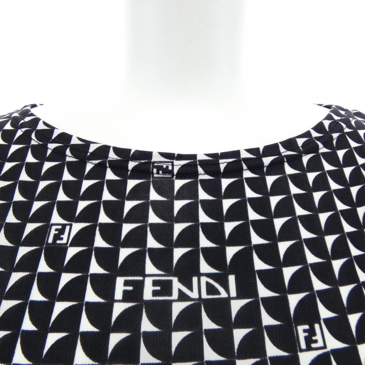 【ヴィンテージ】フェンディ FENDI Tシャツ