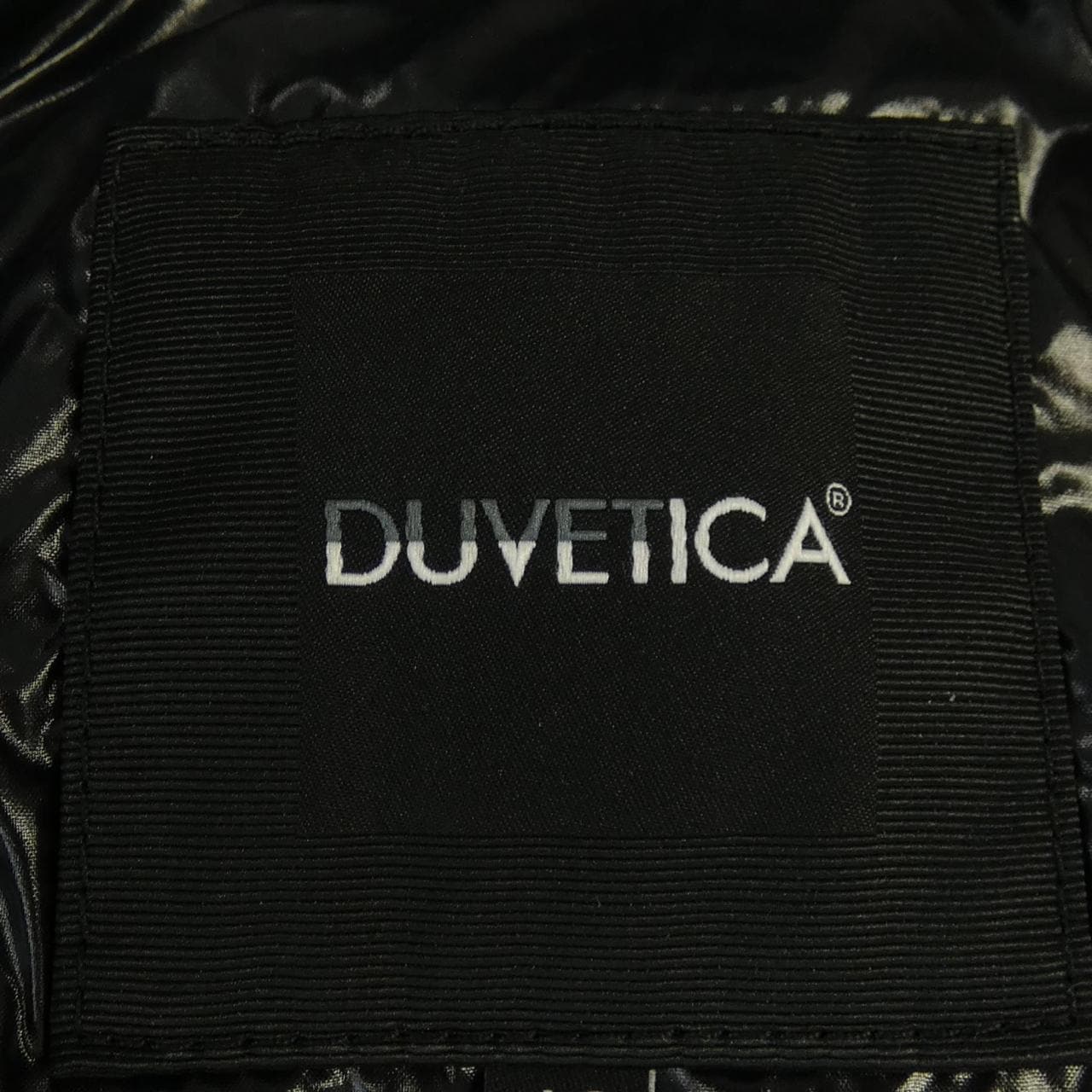 デュベティカ DUVETICA ダウンジャケット