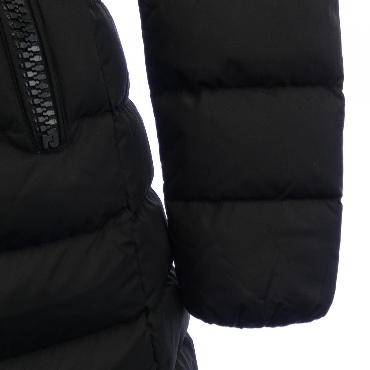 モンクレール MONCLER TALEVE ダウンコート