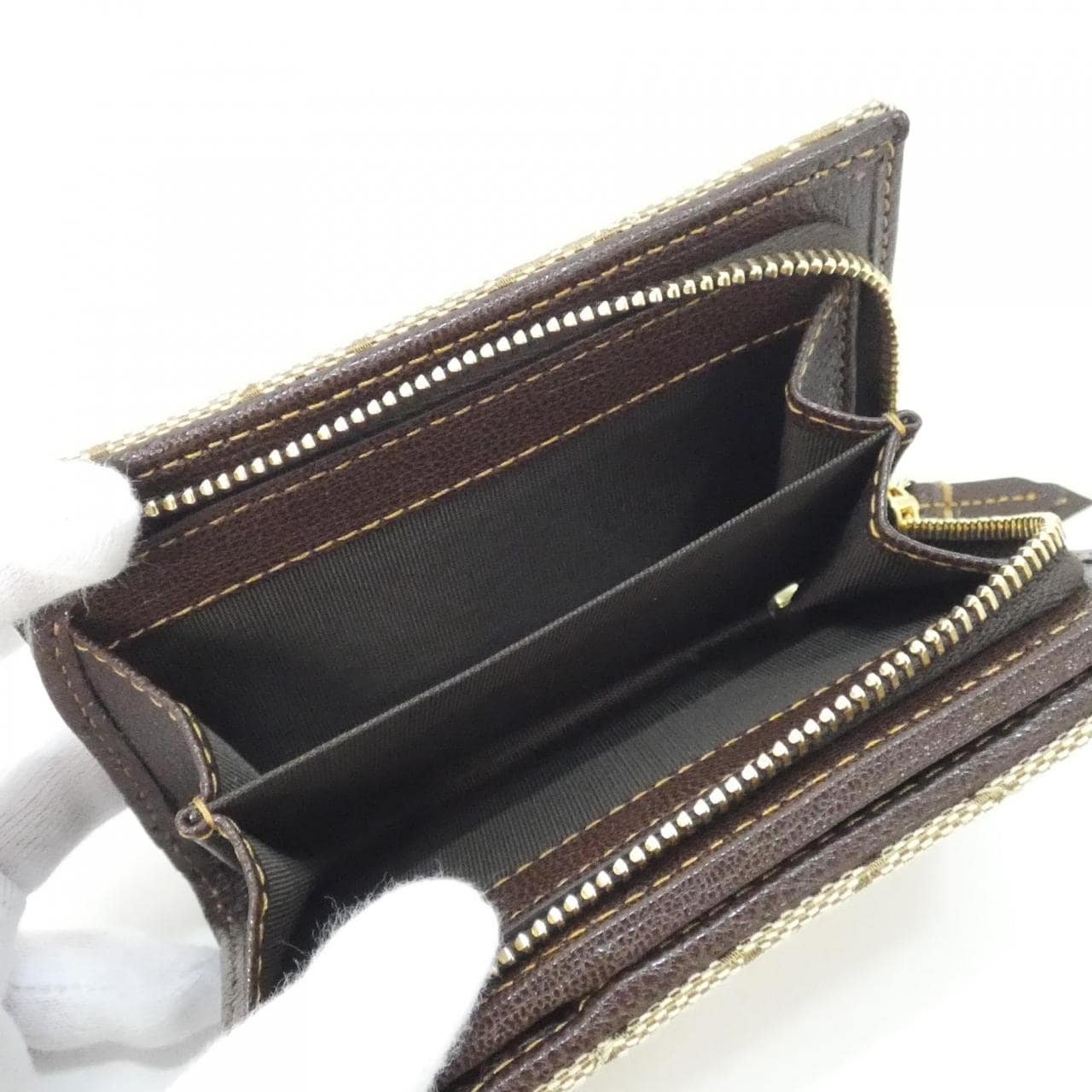 【未使用品】グッチ GG MARMONT 773427 FAF05 財布