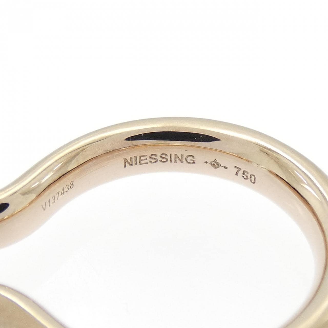 ニーシング ダイヤモンド リング 0.510CT