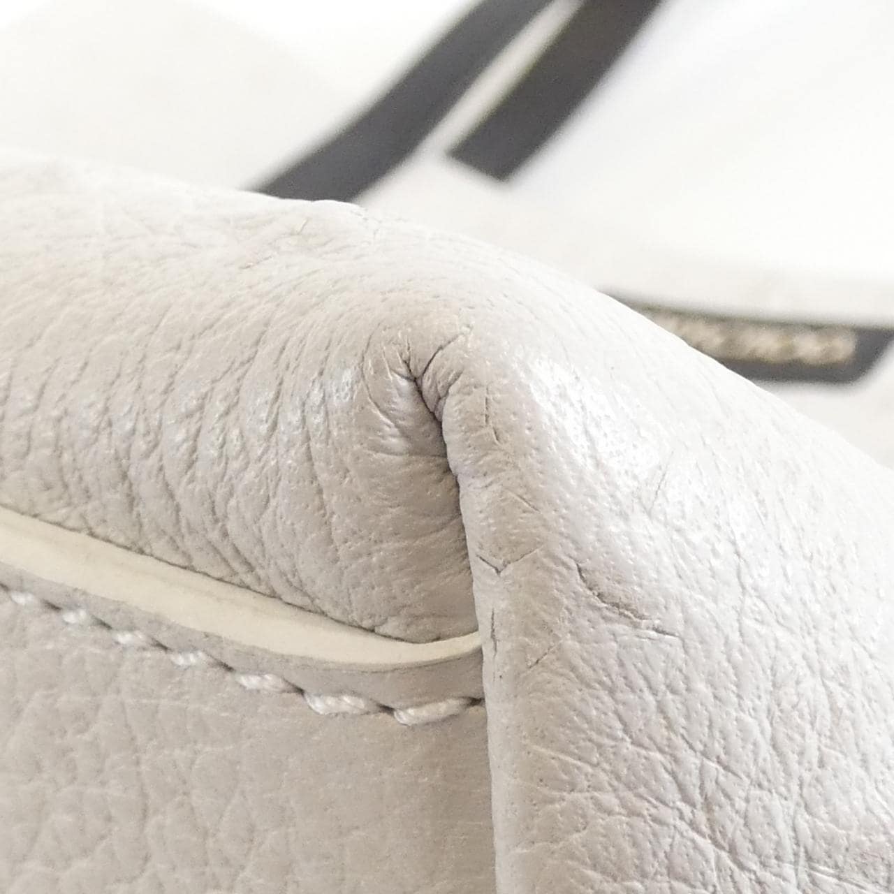 ジミーチュウ SARA M バッグ