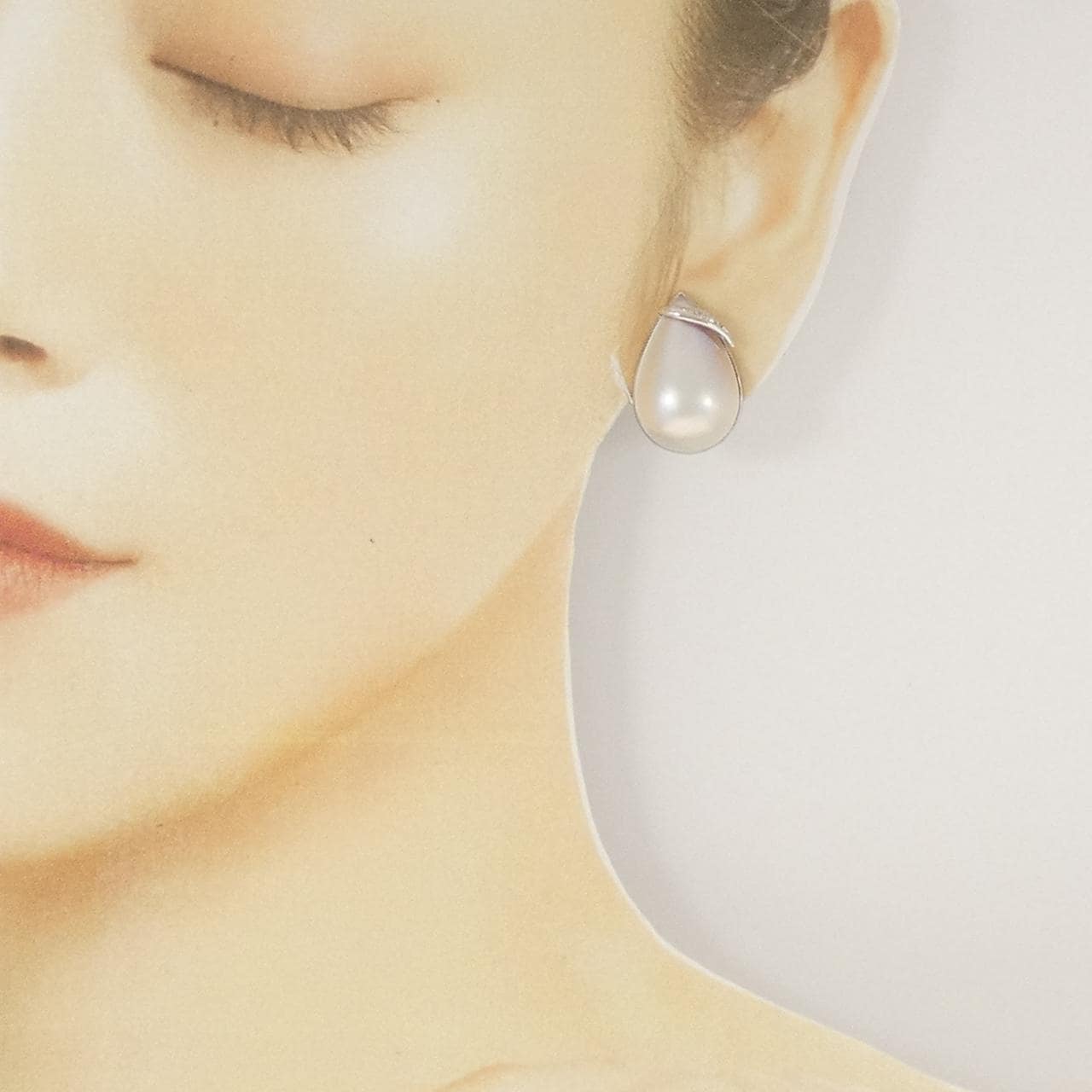 K14WG Mabe pearl earrings