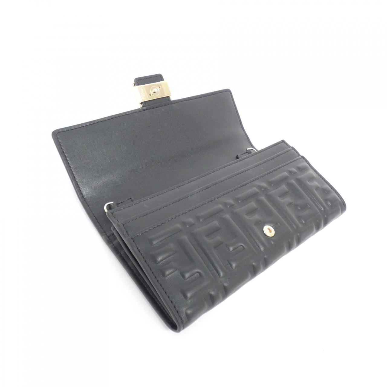 【新品】フェンディ バゲット 8M0365 AAJD チェーンウォレット