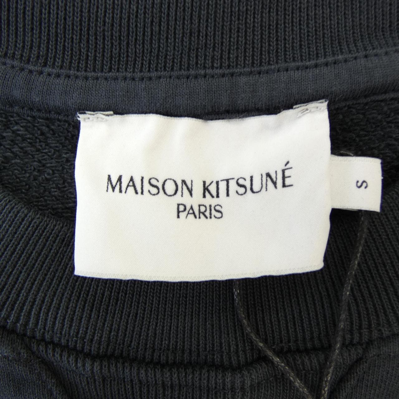 メゾンキツネ MAISON KITSUNE FM00358KM0002 スウェット